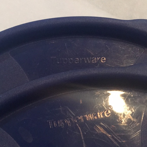 Tupperware containers - Picture 3 of 9
